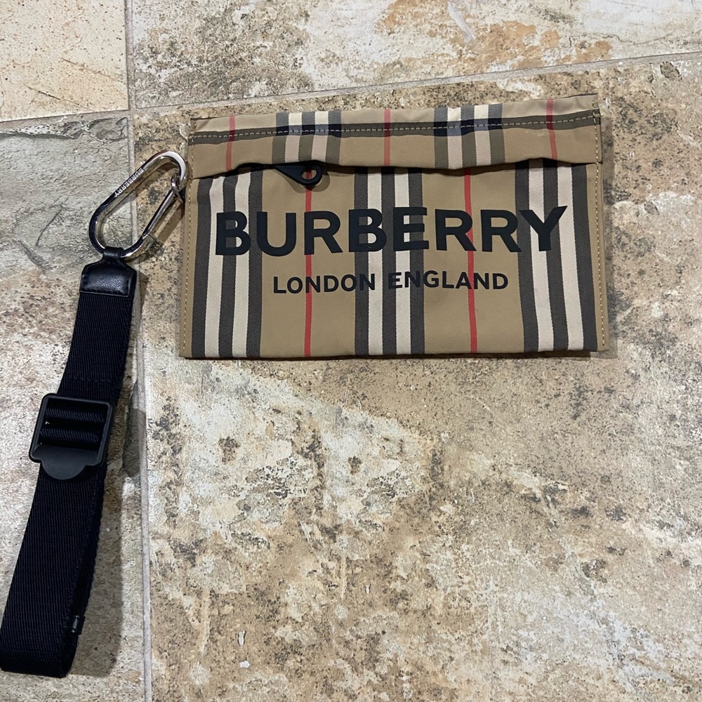 BURBERRY Nylon Check Print Logo Wristlet